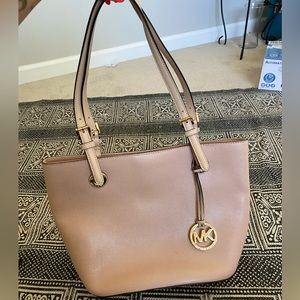 EUC Michael Khors light pink